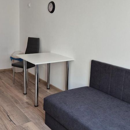Hostel Tulip - Pokoj Jednoosobowy Nr 1 Ze Wspolna Lazienka I Kuchnia Щецин Екстер'єр фото