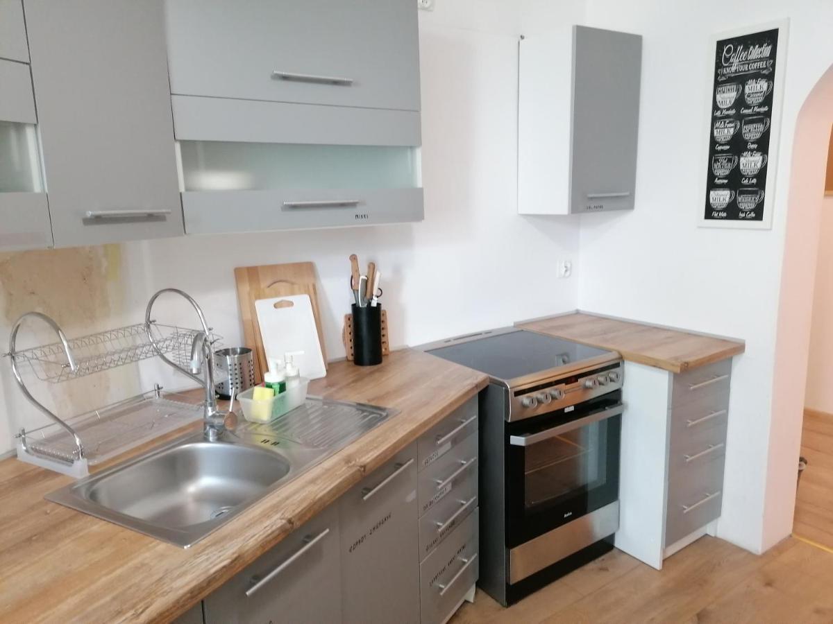 Hostel Tulip - Pokoj Jednoosobowy Nr 1 Ze Wspolna Lazienka I Kuchnia Щецин Екстер'єр фото