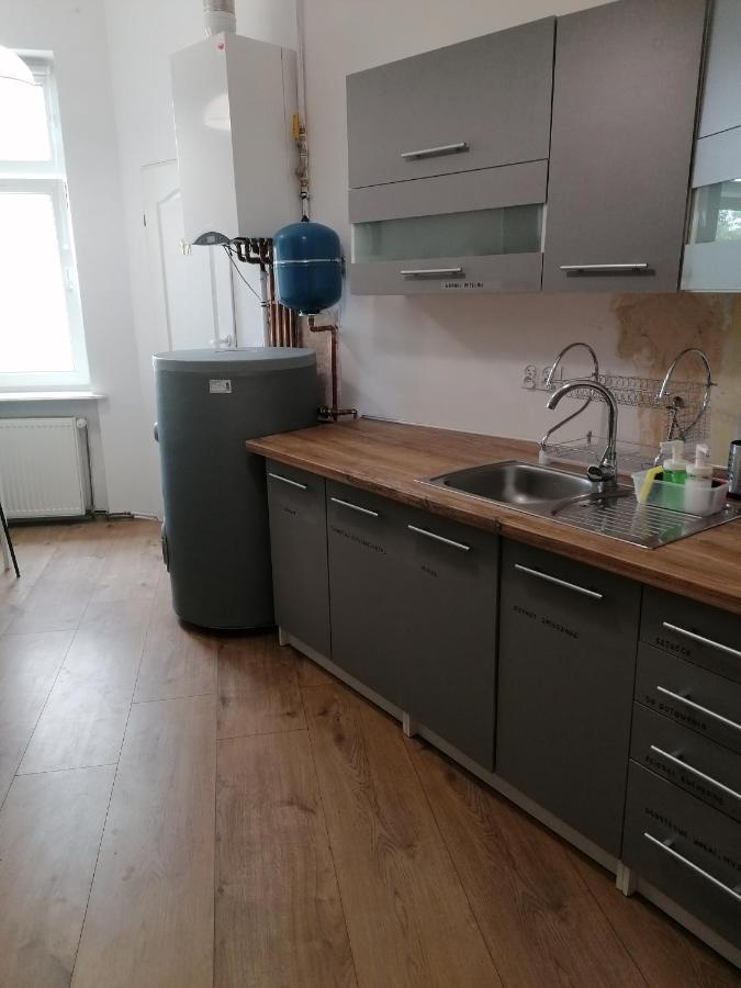 Hostel Tulip - Pokoj Jednoosobowy Nr 1 Ze Wspolna Lazienka I Kuchnia Щецин Екстер'єр фото