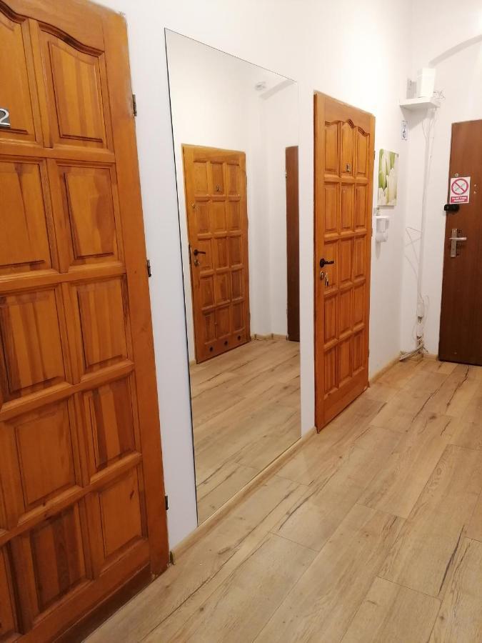 Hostel Tulip - Pokoj Jednoosobowy Nr 1 Ze Wspolna Lazienka I Kuchnia Щецин Екстер'єр фото